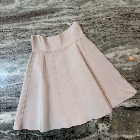 Wilfred Dresses & Skirts - Aritzia Wilfred Cream A-Line Skirt Size Women’s XS